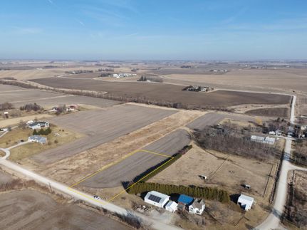 Land for sale in Cedar County, Iowa
