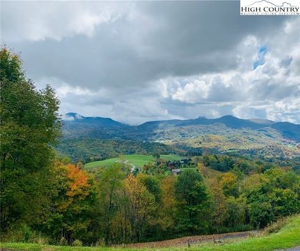Homesite for sale in Avery County, North Carolina
