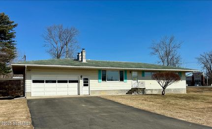 House for sale in Saratoga County, New York