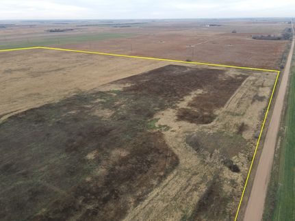 Land for sale in Pratt County, Kansas