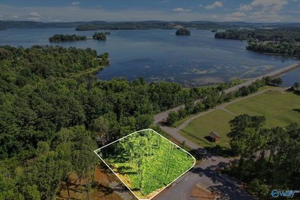 Lakefront Property for sale in Marshall County, Alabama