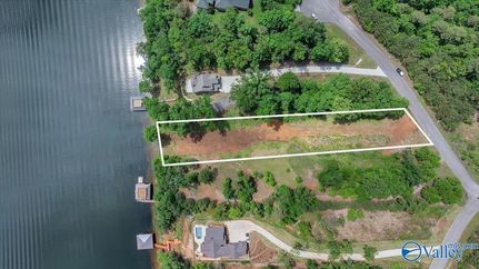 Lakefront Property for sale in Jackson County, Alabama
