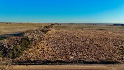 Land for sale in Pratt County, Kansas