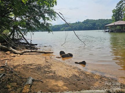 Waterfront Property for sale in Alexander County, North Carolina