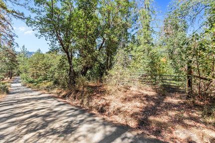 Homesite for sale in Jackson County, Oregon