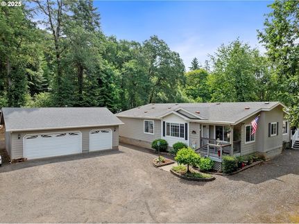 House for sale in Douglas County, Oregon