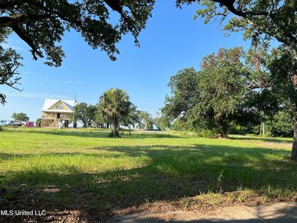 Homesite for sale in Harrison County, Mississippi