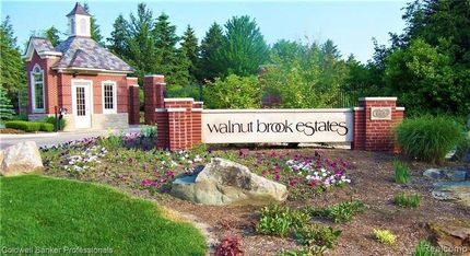 Homesite for sale in Oakland County, Michigan