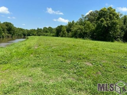 Homesite for sale in West Baton Rouge Parish, Louisiana