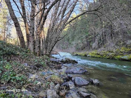 Lakefront Property for sale in Siskiyou County, California