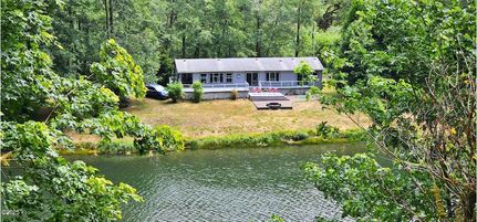 House for sale in Lincoln County, Oregon