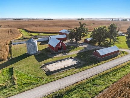 Land for sale in Benton County, Iowa