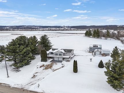 House for sale in Stephenson County, Illinois