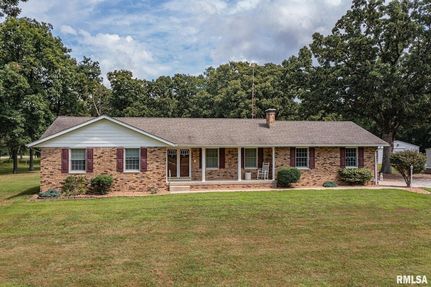 House for sale in Marion County, Illinois