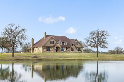 Lakefront Property for sale in Burleson County, Texas