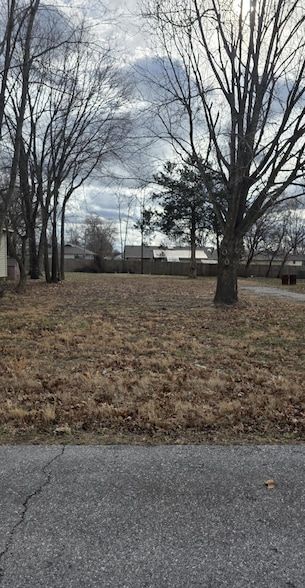 Homesite for sale in Lawrence County, Missouri