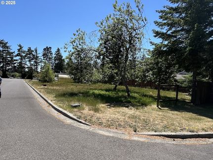 Homesite for sale in Lane County, Oregon