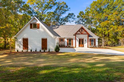 Waterfront Property for sale in Madison County, Mississippi