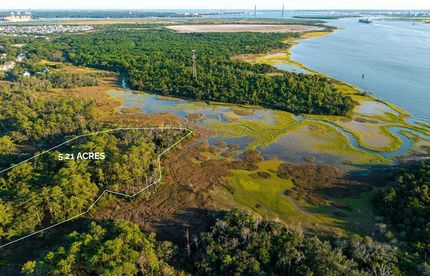 Lakefront Property for sale in Berkeley County, South Carolina