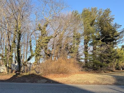 Land for sale in Suffolk County, New York