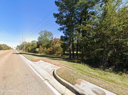 Homesite for sale in Madison County, Mississippi