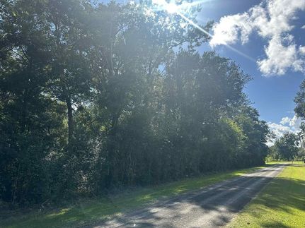 Homesite for sale in Chambers County, Texas