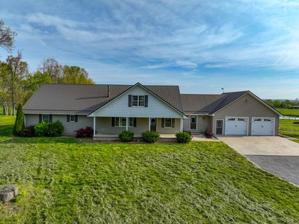 Farm and Ranch in Caldwell County, Kentucky