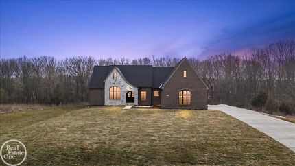 House for sale in Macomb County, Michigan