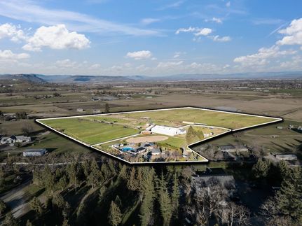 Farm and Ranch for sale in Jackson County, Oregon