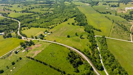 Farm and Ranch in Stone County, Missouri