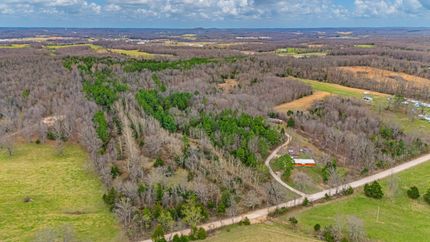 Farm and Ranch in Howell County, Missouri