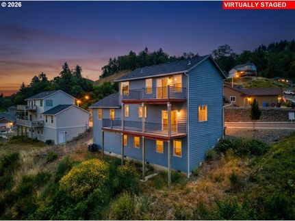 Lakefront Property for sale in Douglas County, Oregon