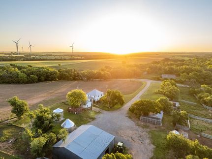 Land in Custer County, Oklahoma