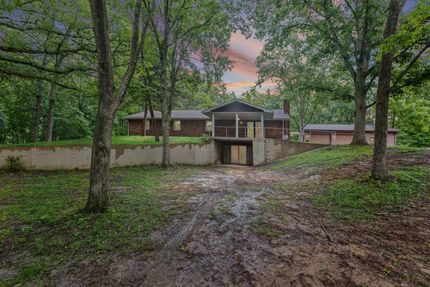 House for sale in Marion County, Illinois