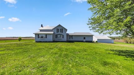 Farm and Ranch for sale in Benton County, Iowa