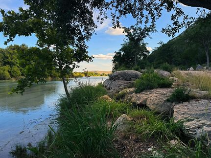 Waterfront Property for sale in Val Verde County, Texas