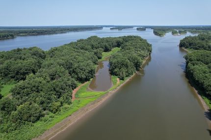 Land for sale in Henderson County, Illinois