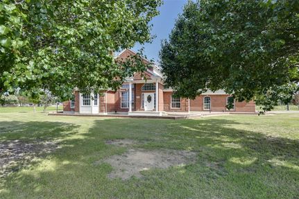 House for sale in Ellis County, Texas