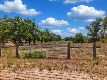Farm and Ranch for sale in Gilchrist County, Florida