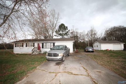 House for sale in Lauderdale County, Alabama