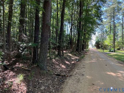 Land for sale in Middlesex County, Virginia