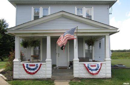 House for sale in Fulton County, Illinois