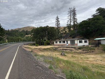 House for sale in Klickitat County, Washington