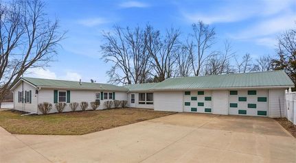 Land for sale in Louisa County, Iowa