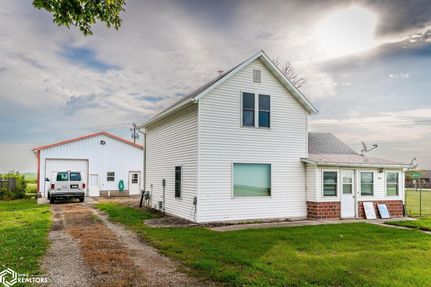 House for sale in Marshall County, Iowa