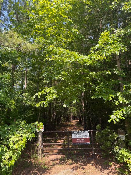 Land for sale in Powhatan County, Virginia