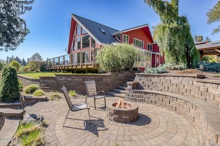 House for sale in Lincoln County, Oregon