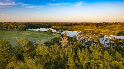 Homesite for sale in Leon County, Texas