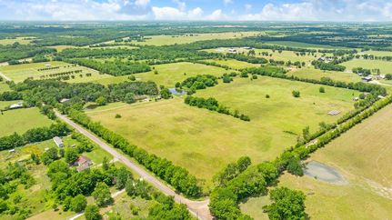 House for sale in Lamar County, Texas