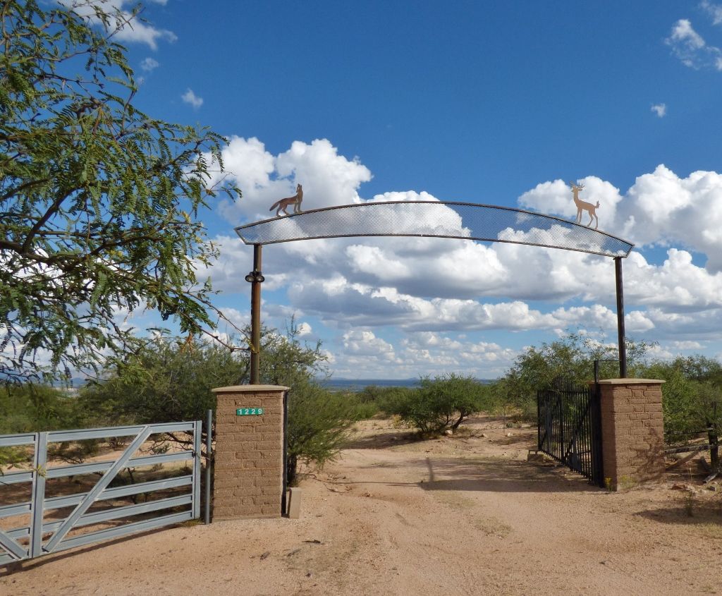 Benson, Cochise County, AZ Horse Property, House for sale Property ID